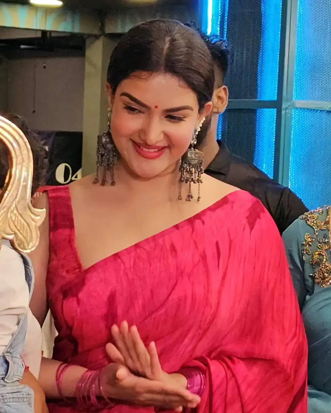 TRADITIONAL MALAYALAM ACTRESS HONEY ROSE IN RED SAREE 3